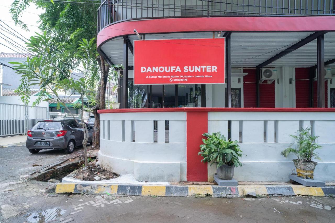 Reddoorz Plus Near Itc Cempaka Mas 2 Jakarta Ngoại thất bức ảnh