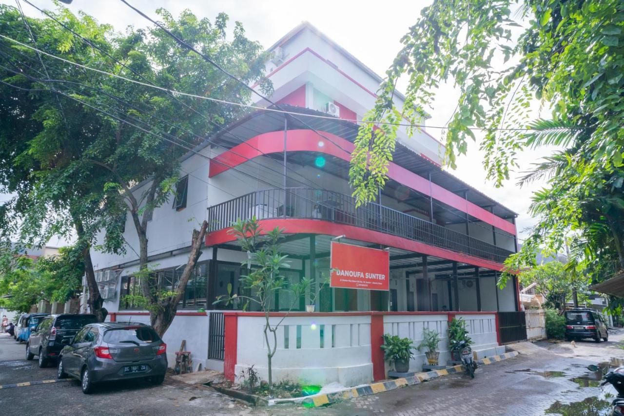 Reddoorz Plus Near Itc Cempaka Mas 2 Jakarta Ngoại thất bức ảnh