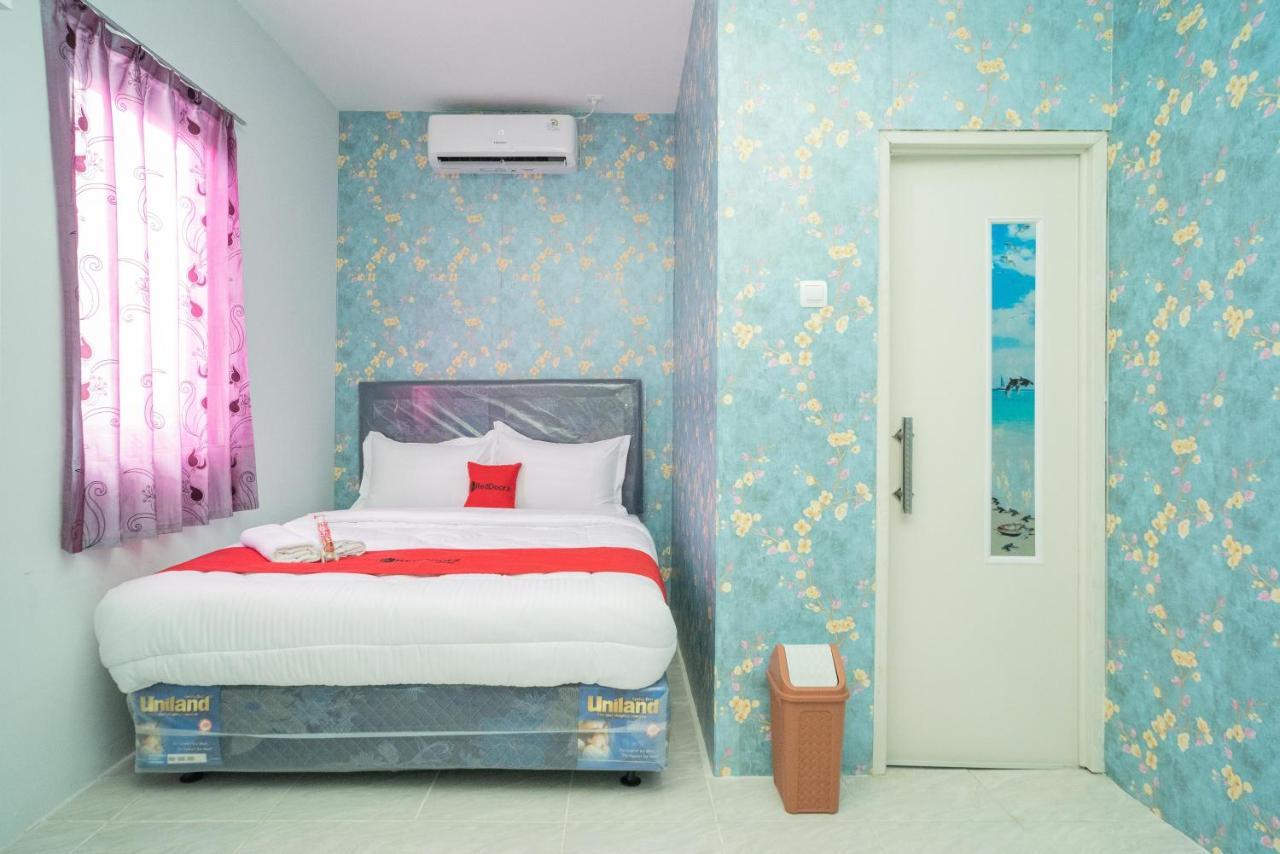 Reddoorz Plus Near Itc Cempaka Mas 2 Jakarta Ngoại thất bức ảnh