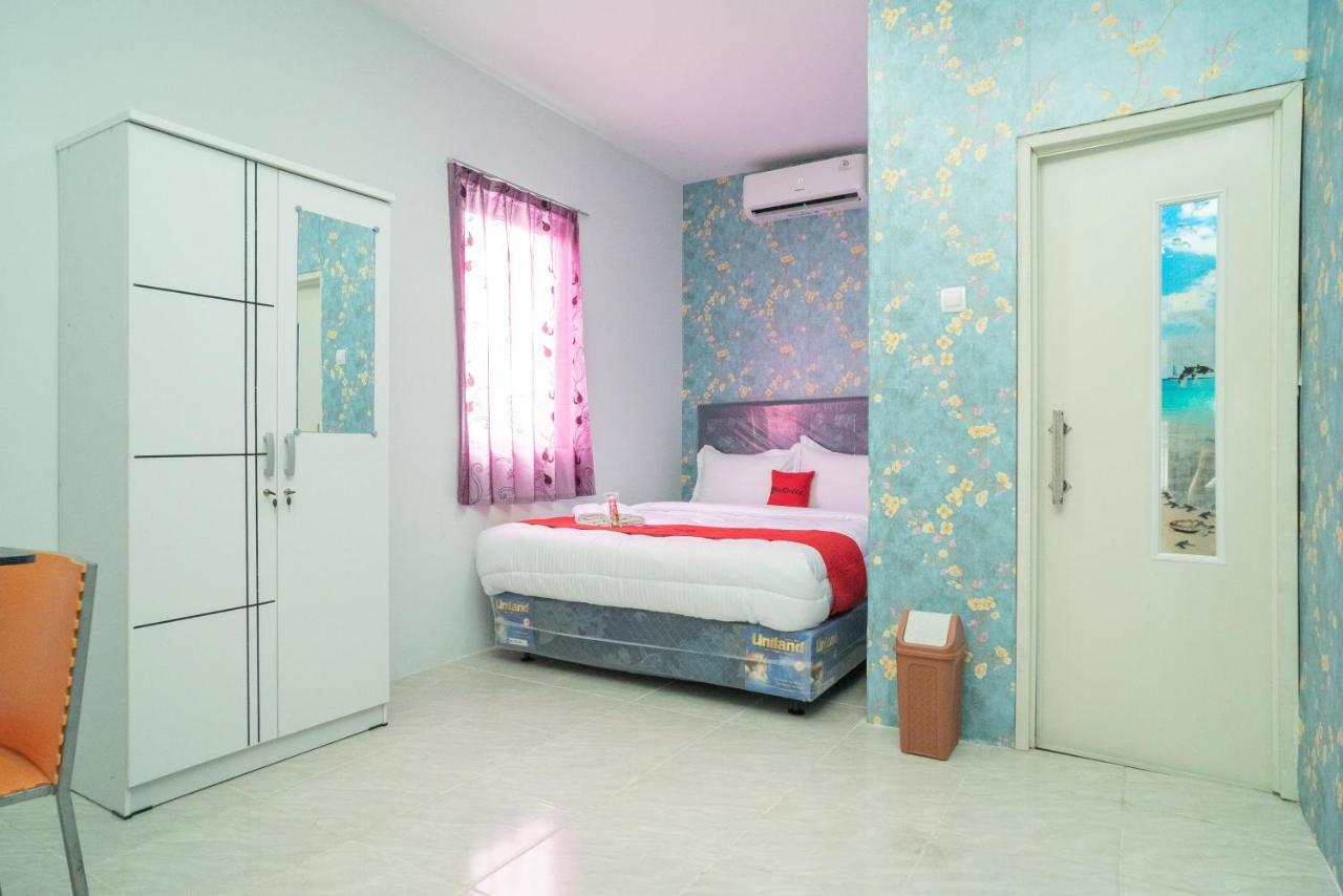 Reddoorz Plus Near Itc Cempaka Mas 2 Jakarta Ngoại thất bức ảnh